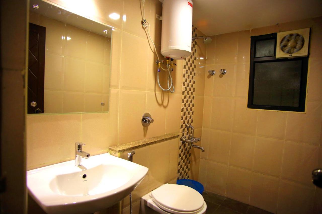 The Lounge Business Hotel 班加罗尔 外观 照片